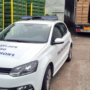 Captură impresionantă de ţigări de contrabandă, în valoare de peste 3 milioane de lei, descoperită într-un camion cu varză la P.T.F. Giurgiu