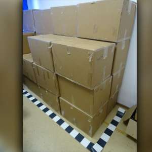 Peste 3.600 articole vestimentare susceptibile a fi contrafăcute descoperite într-un microbuz în PTF Calafat