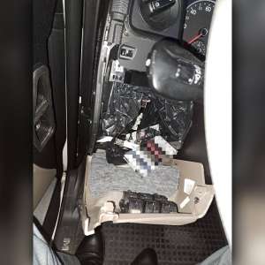 Metodă inventivă de ascundere a ţigărilor