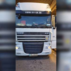 Doi cetățeni străini depistați pe osia unui autocamion, respectiv în locul destinat roţii de rezervă, la P.T.F. Giurgiu