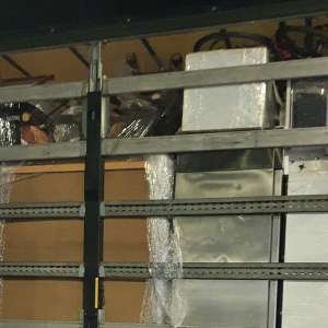 Peste 15 tone de deşeuri, oprite la PTF Borș II