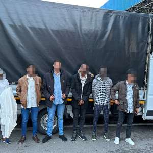 46 de cetăţeni străini,  depistați în tentativă de trecere ilegală în ultimele 24 de ore