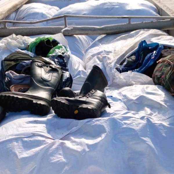Peste 20 de tone de deşeuri, oprite la P.T.F. Nădlac II