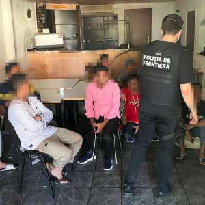 Acţiune în sistem integrat pentru prevenirea migrației ilegale: 165 de persoane verificate de poliţiştii de frontieră în cooperare cu structuri M.A.I.