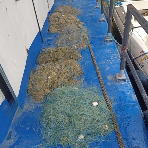 Plase de pescuit în lungime de 450 de metri,  descoperite de poliţiştii de frontieră ialomiţeni