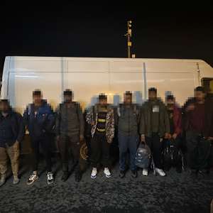 37 de cetăţeni străini, depistați în tentativă de trecere ilegală a frontierei