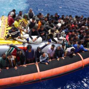 Noi misiuni de salvare în apele Mării Mediterane încheiate cu succes de poliţiştii de frontieră români