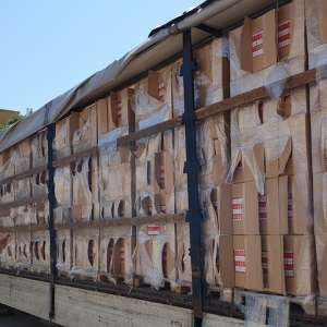 Ţigări de contrabandă în valoare de aproximativ 2,3 milioane de euro, descoperite la P.T.F. Giurgiu. Șoferul automarfarului a fost reținut pentru 24 de ore