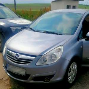 Tânără filipineză fără permis de conducere depistată în trafic