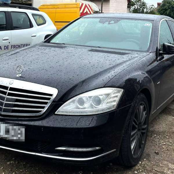Autoturism căutat de autoritățile din Spania, depistat în P.T.F. Calafat