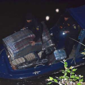 Polițiștii de frontieră români și moldoveni au stricat din nou planurile contrabandiștilor