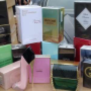 Peste 12.000 de flacoane cu parfum, în valoare de peste 7.000.000 lei, descoperite în PTF Calafat