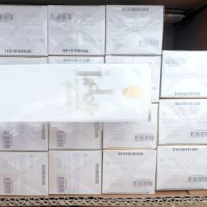 Peste 12.000 de flacoane cu parfum, în valoare de peste 7.000.000 lei, descoperite în PTF Calafat