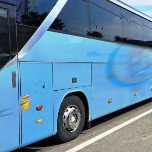 Conducea un ansamblu rutier,fără să deţină permis de conducere valabil pentru aceasta