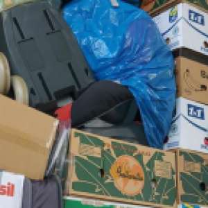 Peste 38 de tone de deşeuri, oprite la Nădlac II și Borș II