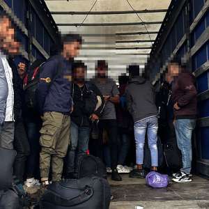 53 de cetățeni străini, depistaţi în tentativă de trecere frauduloasă a frontierei