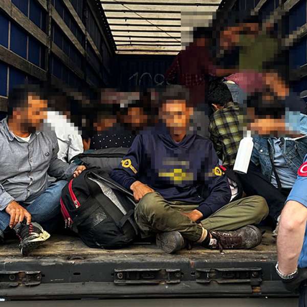 53 de cetățeni străini, depistaţi în tentativă de trecere frauduloasă a frontierei