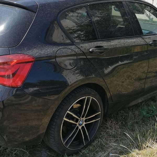 BMW furat din Italia, cu număr fals de înmatriculare, descoperit în trafic, de polițiștii de frontieră hușeni
