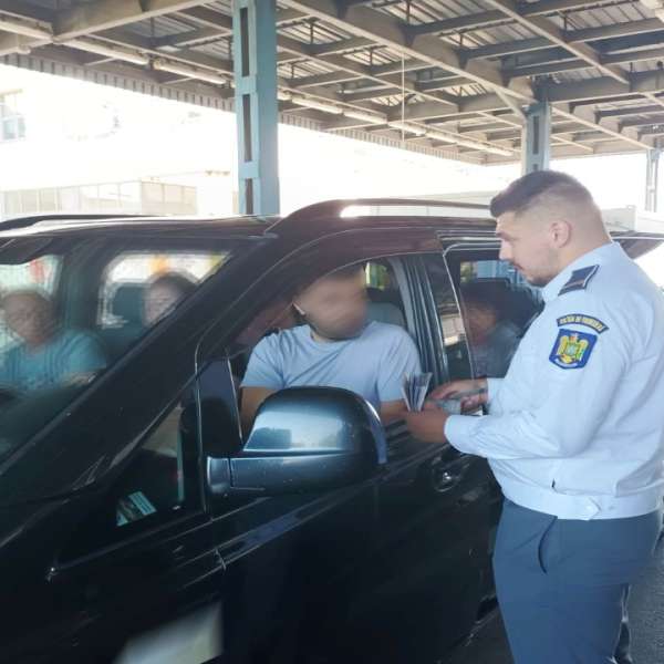 Transportul de documente false se sancționează penal