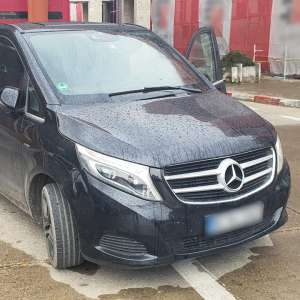 Autoturism de lux, descoperit la doar o zi de la semnalarea autorităţilor belgiene, la Sculeni