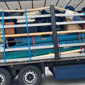 Peste 45 de tone de deșeuri oprite la granița cu Ungaria