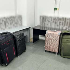 Peste 98.000 de țigarete descoperite ascunse, în două mijloace de transport, la PTF Giurgiu