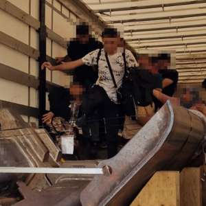 60 de cetățeni străini depistați în tentativă de trecere ilegală a frontierei de stat