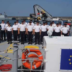 Directorul Executiv al Frontex în vizită de lucru la bordul navei Poliţiei de Frontieră. Peste 1.600 de persoane salvate de echipajele navelor PFR