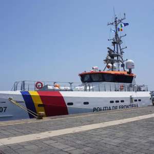 Directorul Executiv al Frontex în vizită de lucru la bordul navei Poliţiei de Frontieră. Peste 1.600 de persoane salvate de echipajele navelor PFR