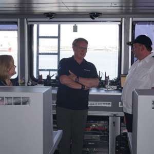 Directorul Executiv al Frontex în vizită de lucru la bordul navei Poliţiei de Frontieră. Peste 1.600 de persoane salvate de echipajele navelor PFR