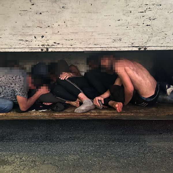 31 de cetățeni străini depistați în tentativă de trecere ilegală a frontierei de stat