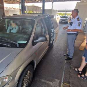 Carte de identitate falsă descoperită de poliţiştii de frontieră