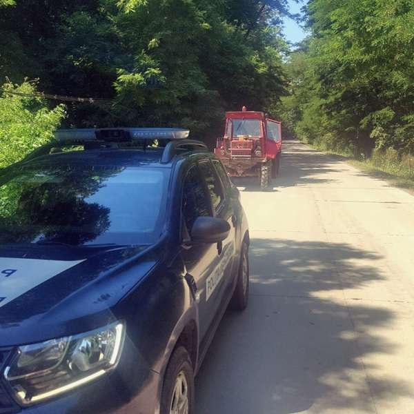 La volan fără permis de conducere și cu remorcă neînmatriculată