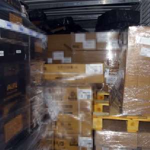 Bunuri contrafăcute, în valoare de peste 500.000 lei, descoperite de polițiștii de frontieră doljeni