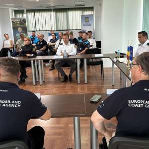 Întâlnire de lucru între inspectorul general al Poliţiei de Frontieră şi directorul executiv adjunct al Frontex, în cadrul unui exerciţiu de căutare şi salvare la Marea Neagră