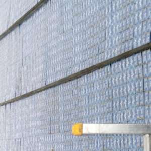 Peste 115.000 țigarete de contrabandă descoperite în plafonul modificat al unei remorci, în Albița