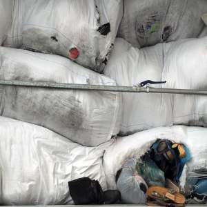 Aproximativ 39 de tone de deșeuri oprite la intrarea în țară