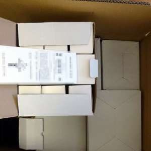 Parfumuri contrafăcute, în valoare de peste 1.400.000 lei,  descoperite de polițiștii de frontieră doljeni