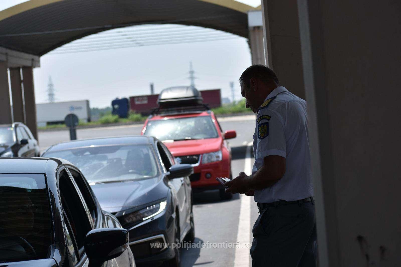 Trafic intens de autoturisme, la graniţa cu Bulgaria