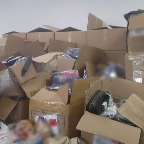  Bunuri contrafăcute, în valoare de peste 1.400.000 lei, descoperite de polițiștii de frontieră doljeni