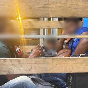  24 de cetăţeni străini,  depistați ascunși la Nădlac II