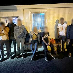 53 de cetăţeni străini, depistați ascunși în ultimele 24 de ore