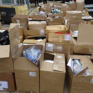 Articole contrafăcute în valoare de peste 2.200.000 lei, descoperite în două ansambluri rutiere în PTF Calafat