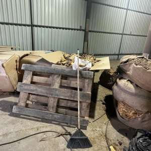 UPDATE: Persoane reținute ca urmare a perchezițiilor efectuate în dosarul penal privind introducerea, producerea şi comercializarea de tutun neprelucrat