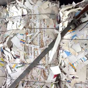 Ansamblu rutier încărcat cu peste 22.000 kg deșeuri din hârtie și carton, oprit în P.T.F. Giurgiu