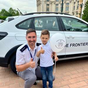 An de an alături de cei mici