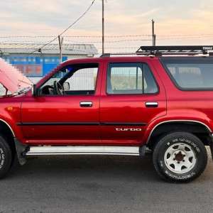 Autoturism căutat de autoritățile din Croația și permis fals depistate în P.T.F. Moravița