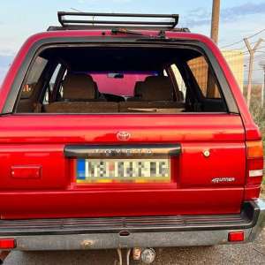 Autoturism căutat de autoritățile din Croația și permis fals depistate în P.T.F. Moravița