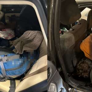 Nouă cetățeni din Sri Lanka depistați ascunși în două autoturisme