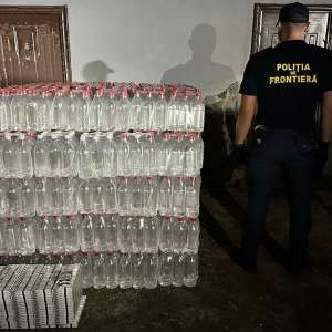 Alcool și țigări în valoare de 235.000 lei, descoperite într-o autoutilitară